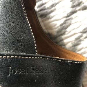 Josef Seibel Mary Jane size 39, so 8 to 8.5 US.